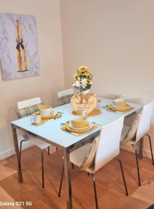 Spacious Duplex 2 Bed Apartment Central Location By Canal - Chester Uk Exterior photo